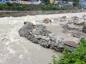 महाकाली नदीमा हाम फालेर दार्चुलाकी एक किशोरी बेपत्ता 